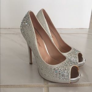 Sparkly pumps